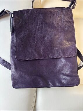 Vera Pelle Purple Leather Crossbody Bag